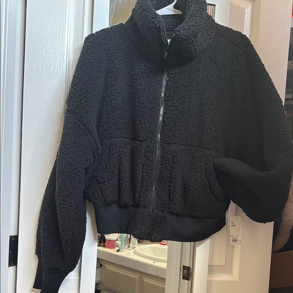 Cozy Black Sherpa Jacket NWT
